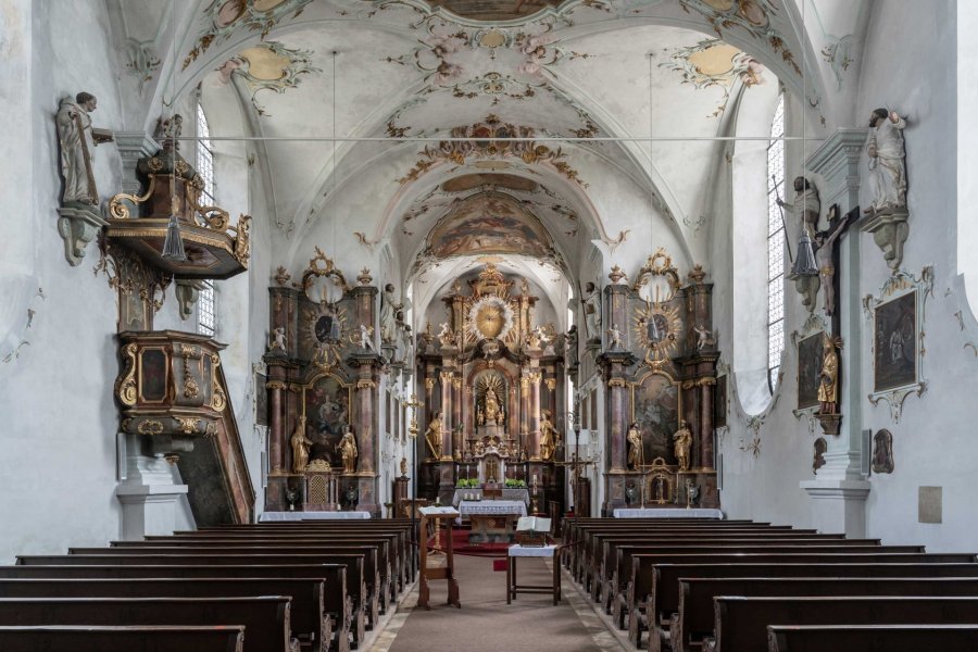 Friedhofskirche innen